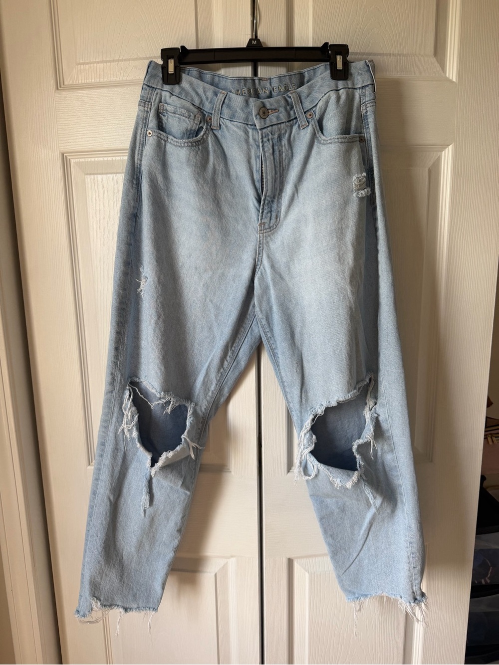 American Eagle crop mom Jean